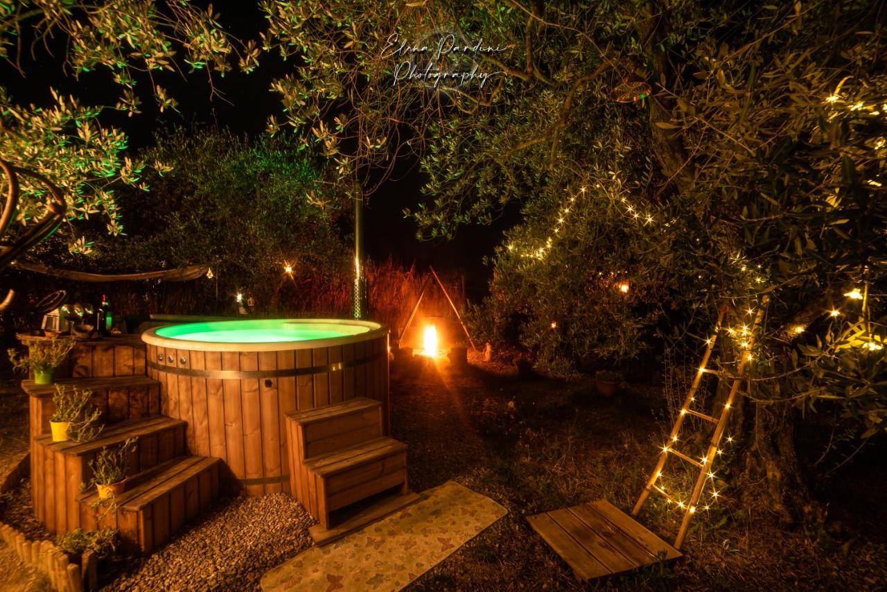 2 CUORI E 1 YURTA Glamping in Tuscany Asciano Bagian luar foto