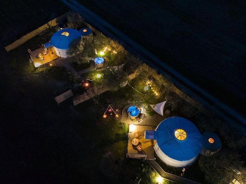 2 CUORI E 1 YURTA Glamping in Tuscany Asciano Bagian luar foto